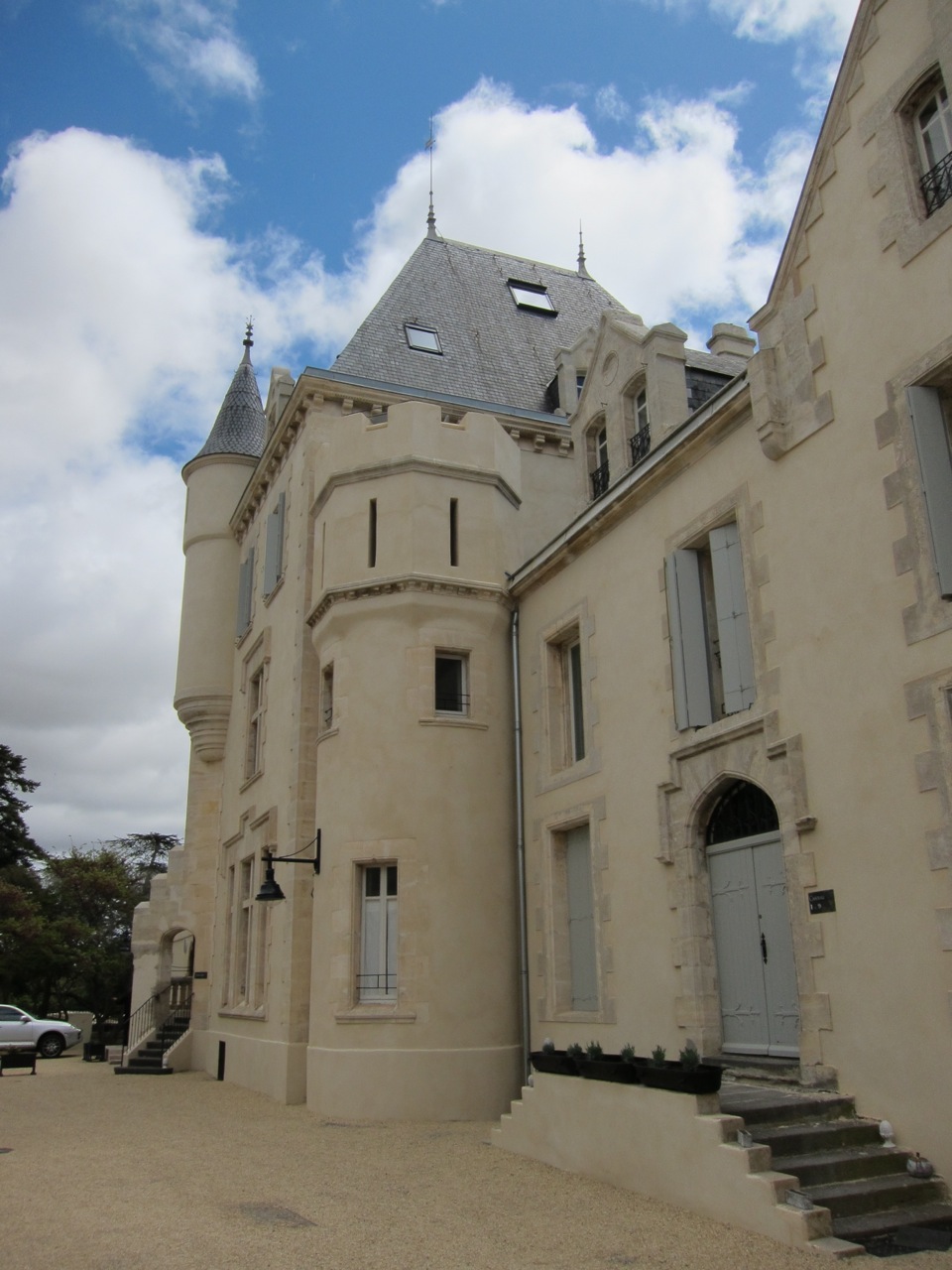 Château Les Carasses, the hotel complex that hosted Millésimes en Languedoc, was actually built thanks to the fortunes made in high-volume Languedoc wine in the 19th Century.