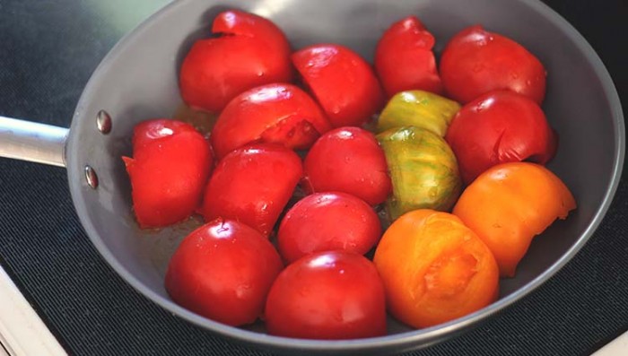 tomatoes-precrush
