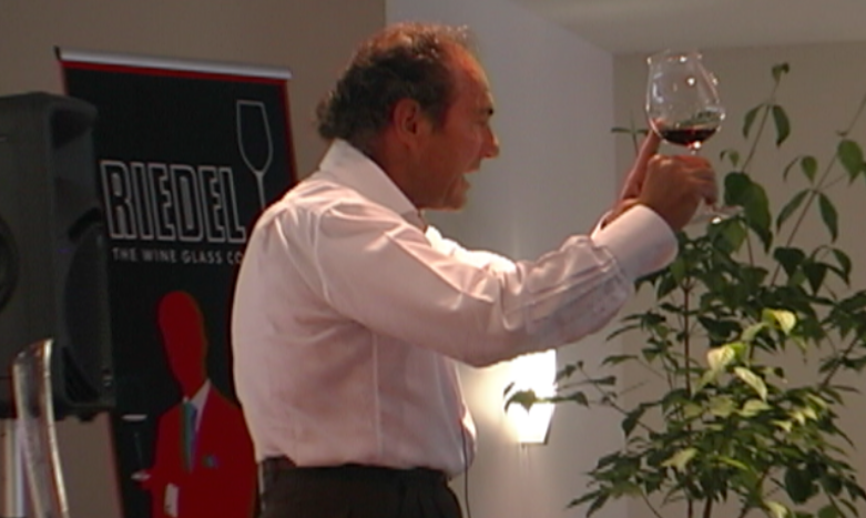 Georg Riedel presents a tasting seminar in 2010. Photo: Brian Reider